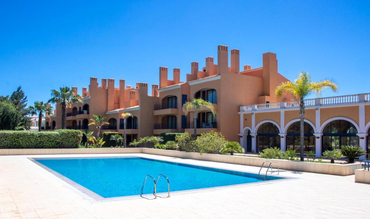 Casa De Ferias Vila Sol Golf Quarteira Luaran gambar